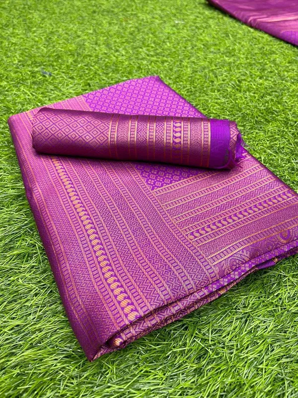 Royal_Purple_Woven_Silk_Blend_Saree_With_Rose_Gold_Border_And_Tasselled_Pallu