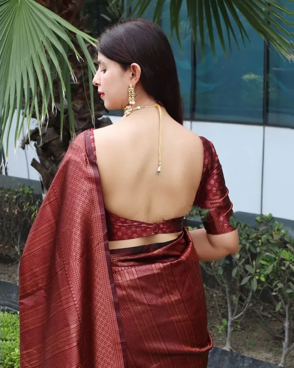 Rich_Maroon_Copper_Woven_Silk_Blend_Saree_With_Geometric_Border