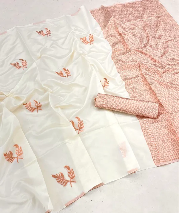 Ivory_White_Silk_Blend_Saree_With_Peach_Leaf_Motifs_And_Woven_Pallu