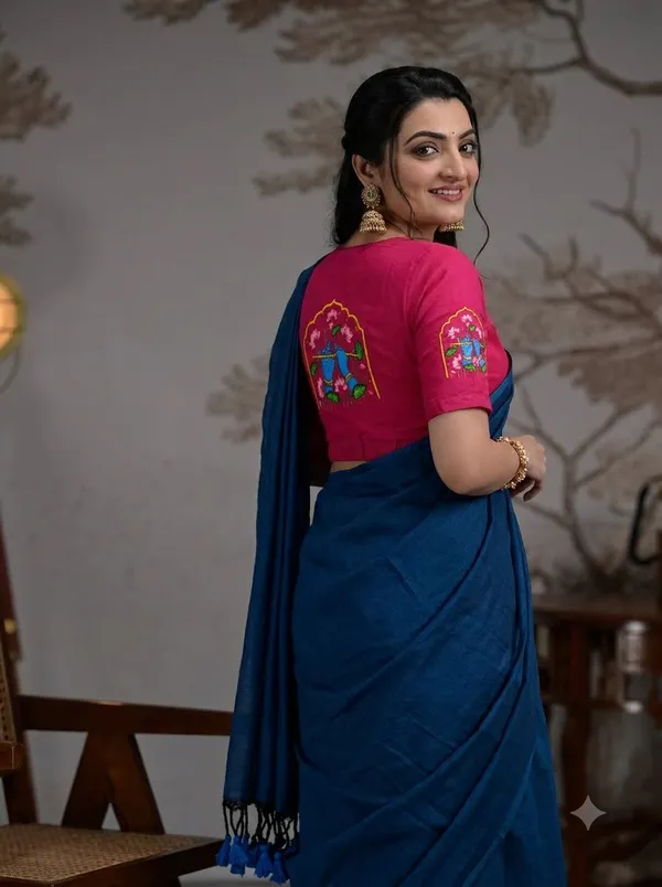 Royal_Blue_Saree_With_Magenta_Kriahna_Printes_Blouse