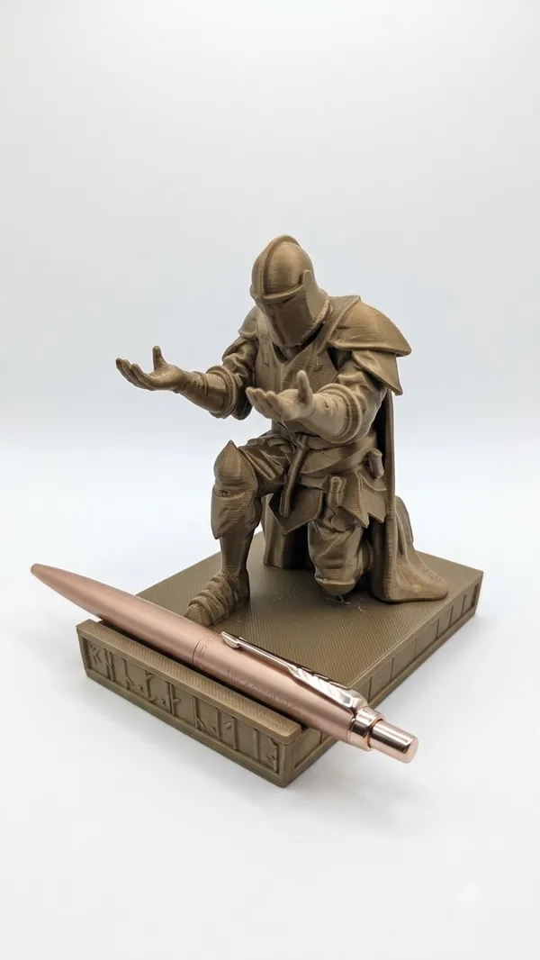Bronze-Tone_Knight_Pen_Stand_Decorative_Showpiece