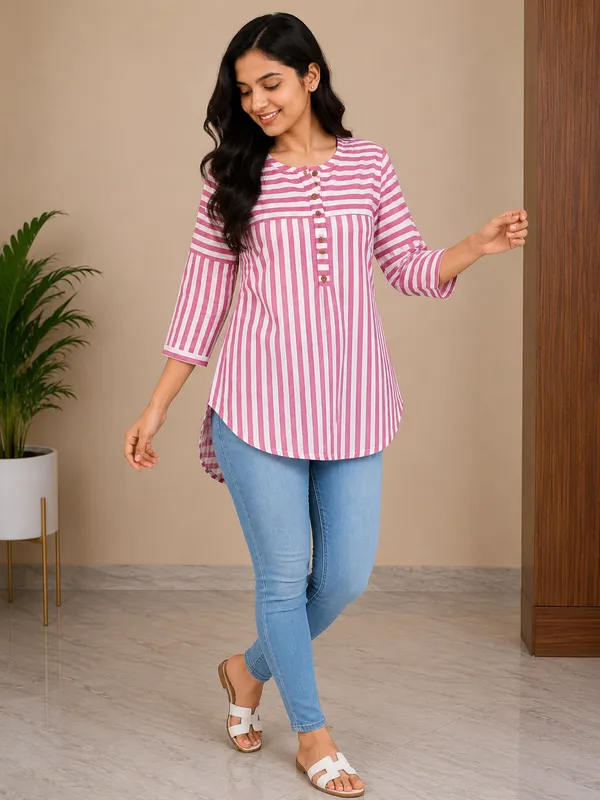 Pink_Striped_A-Line_Kurti_For_Women