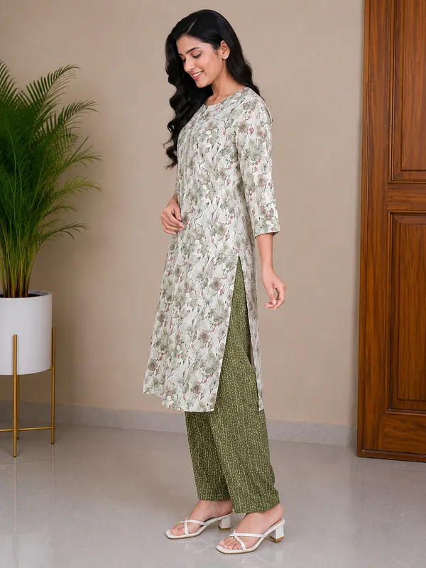 Cream_Floral_Print_Straight_Kurta_Set_for_Women