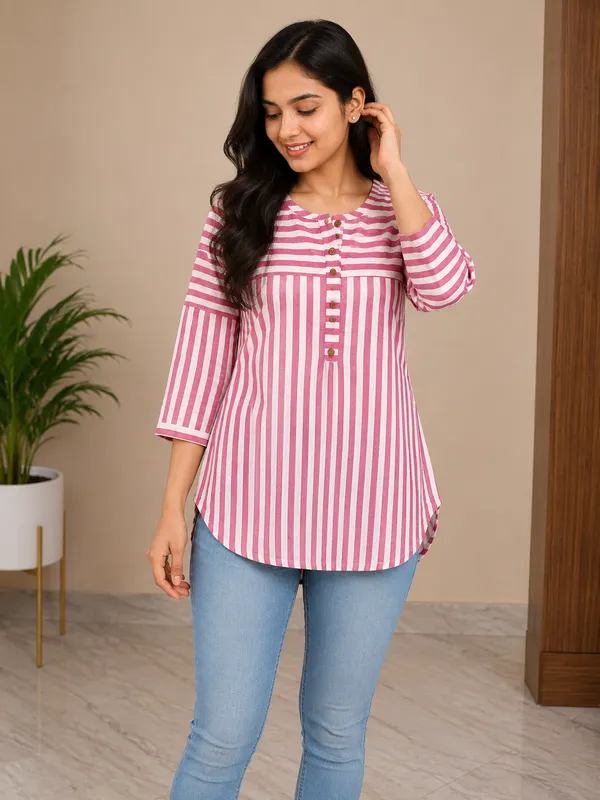 Pink_Striped_A-Line_Kurti_For_Women