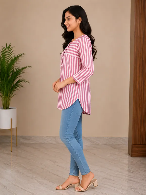 Pink_Striped_A-Line_Kurti_For_Women
