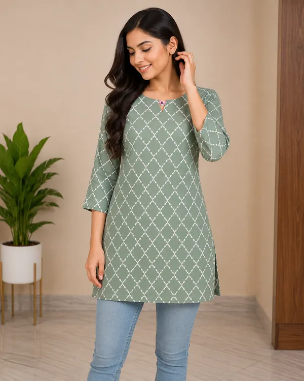 Green_Cotton_Blend_Straight_Kurti_for_Women