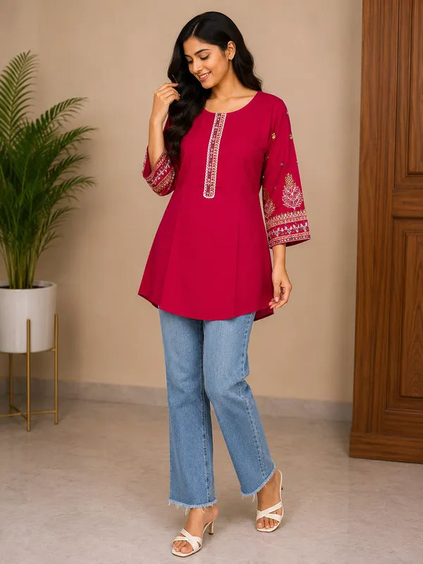 Magenta_Embroidered_A-Line_Kurti_for_Women