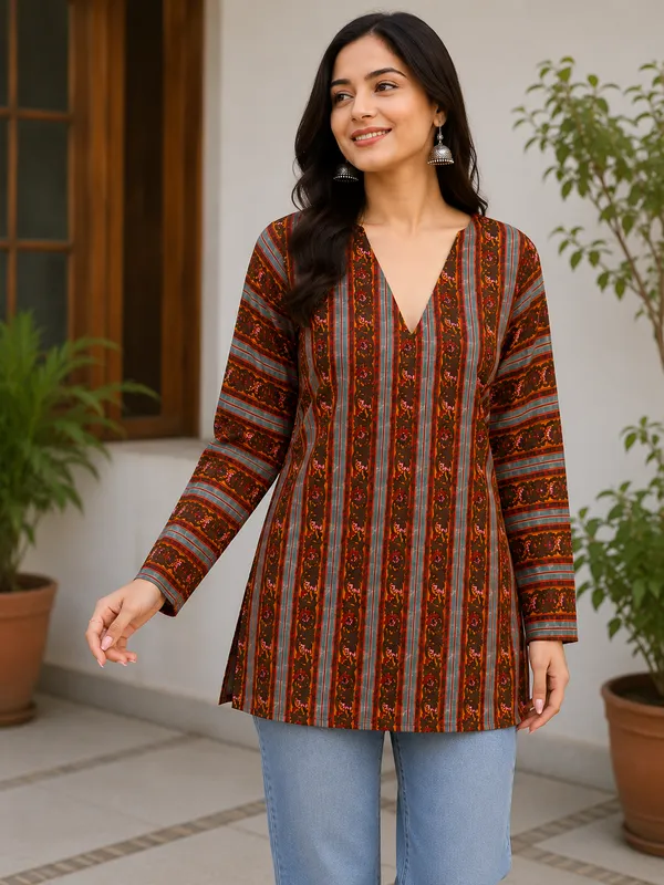 Multicolor_Printed_Straight_Kurta_For_Women