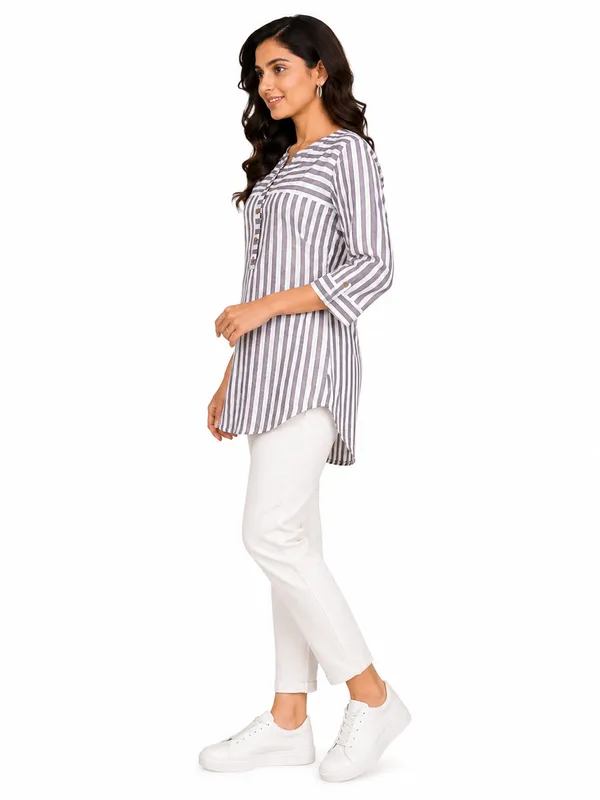 Grey_Striped_Relaxed_Fit_Tunic_Top_for_Women