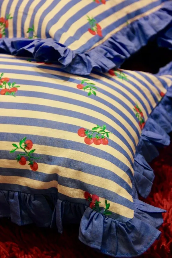 Cotton_Blue_Frill_Print_Lumbar_Cushion_Cover