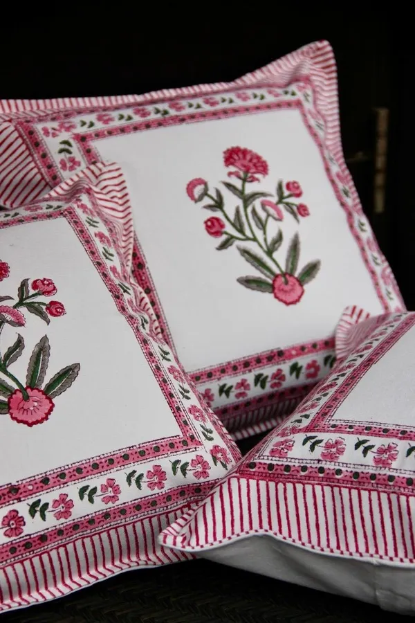 Jaipuri_Gulabi_Cushion_Cover