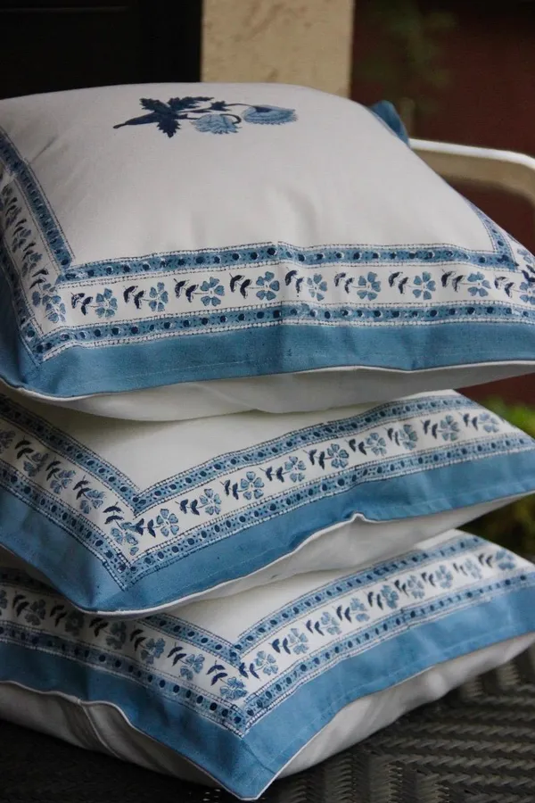 Cotton_Indigo_Floral_Block_Print_Cushion_Cover