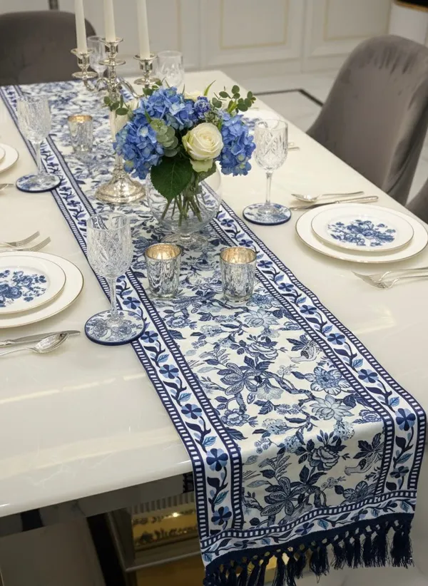 Satin_Coastal_Blue_Bird_Print_Table_Runner