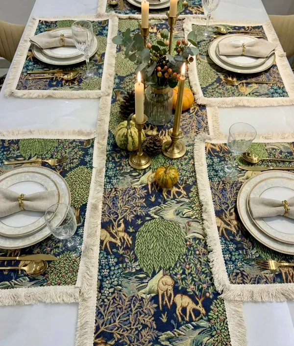 Jacquard_Forest_Deer_Print_Green_Home_Decor_Set