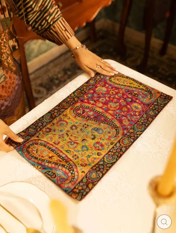 Pashmina_Wool_Elegant_Multicolour_Patterned_Table_Decor_Set