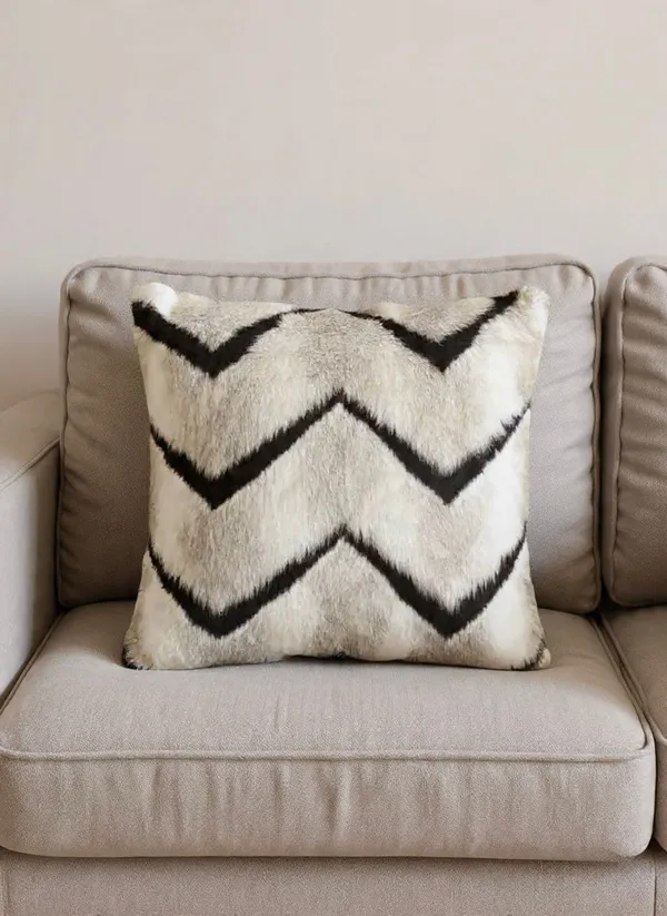 Fur_White_Plush_Solid_Cushion_Cover