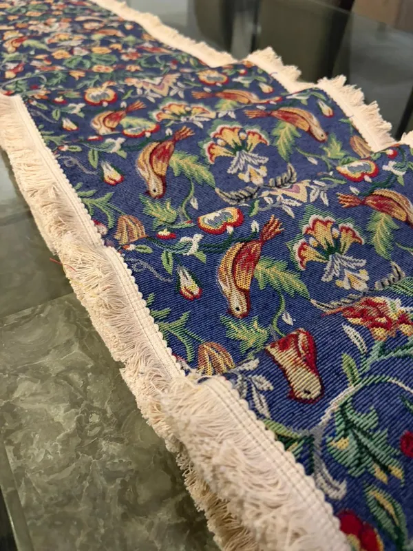 Jacquard_Blue_Aviary_Print_Table_Set