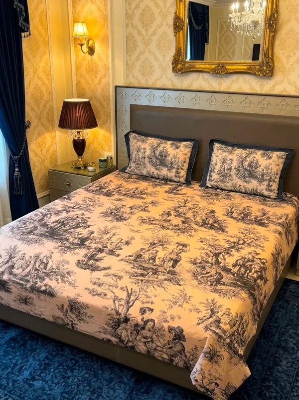 Cambric_Cotton_English_Countryside_Floral_King_Bedsheet_Set