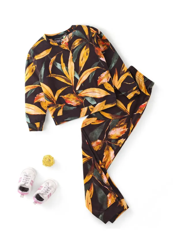 Leaf_Printed_Sweatshirt_With_Coordinating_Winter_Jogger_Set