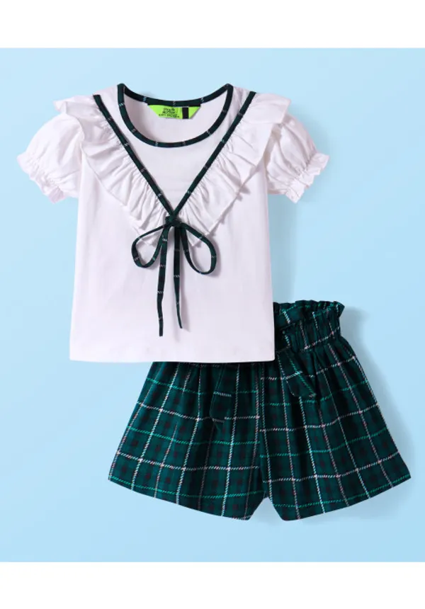 Girl_S_Top_With_High_Waist_Shorts_And_Belt