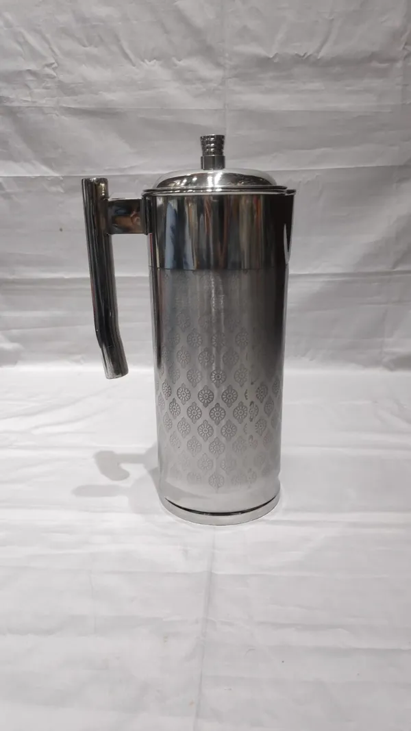 Stainless_Steel_Embossed_Patterned_Water_Jug_With_Lid