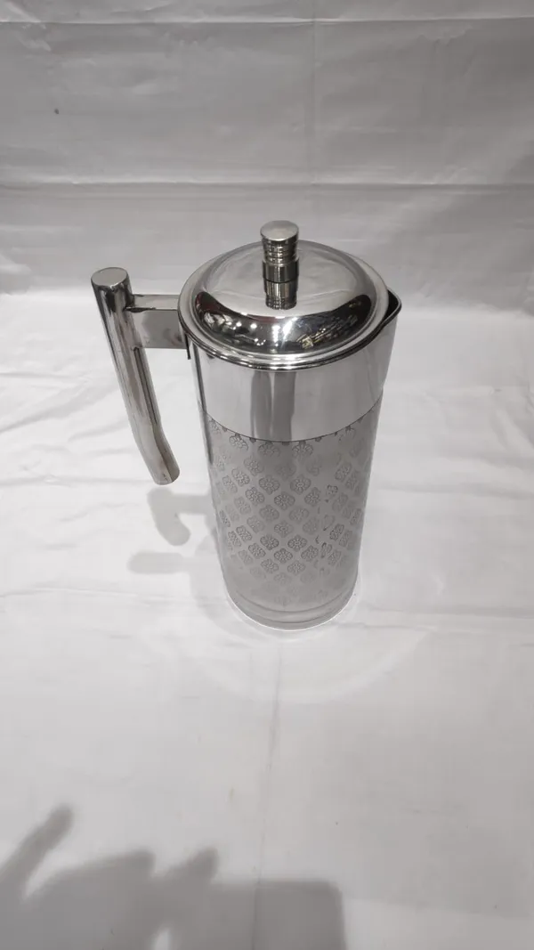 Stainless_Steel_Embossed_Patterned_Water_Jug_With_Lid
