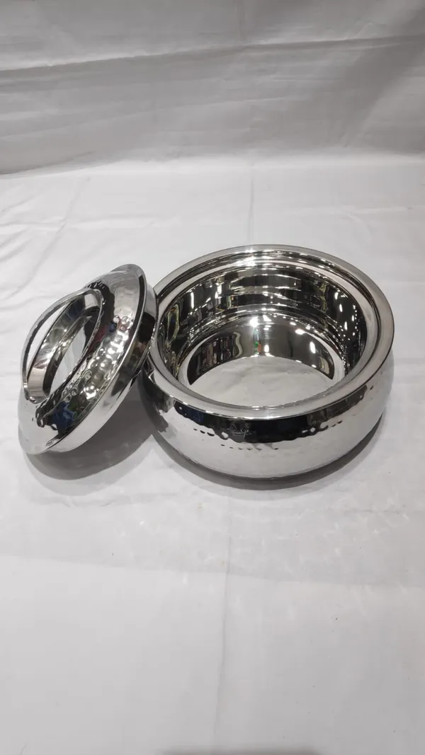 Stainless_Steel_Traditional_Hammered_Casserole