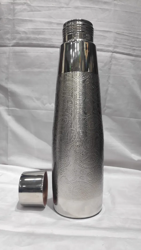 Peista_Copper_bottle_(pure_copper),_Nickel_finish