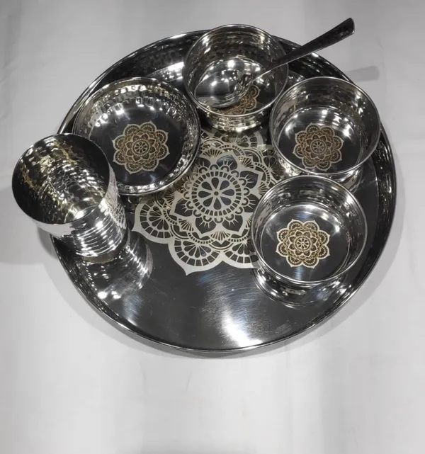 Two_tone_Stainless_Steel_Floral_Print_7pc_Thali_Set