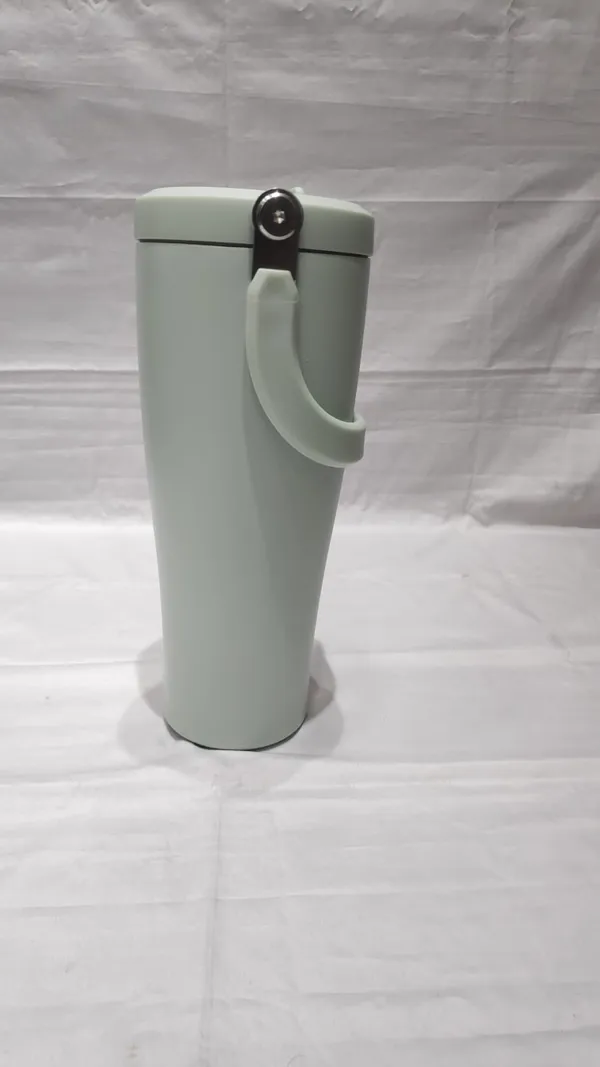 Mint_Green_Insulated_steel_bottle_(hot_&_cold_for_long_hours)