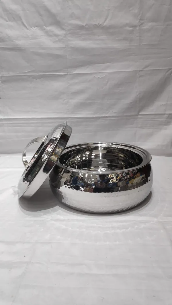 Stainless_Steel_Traditional_Hammered_Casserole