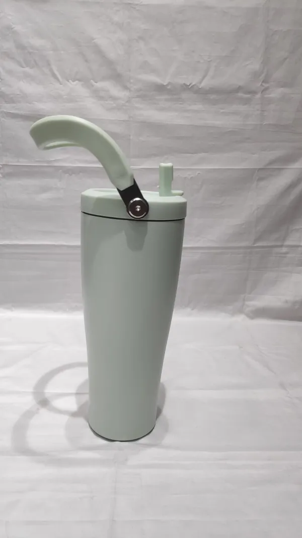 Mint_Green_Insulated_steel_bottle_(hot_&_cold_for_long_hours)