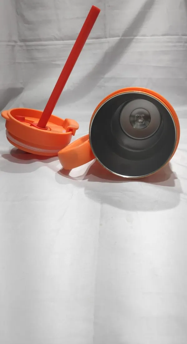 Stanley_SS_mug_with_SS_straw_vacuum_insulated_(hot_&_cold_for_long_hours)