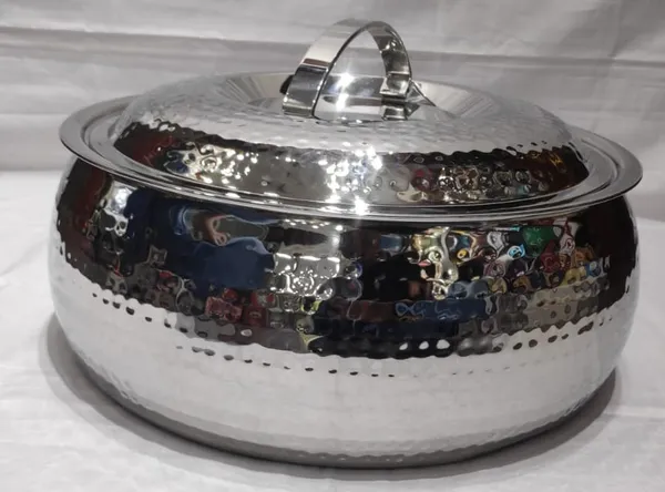 Stainless_Steel_Traditional_Hammered_Casserole