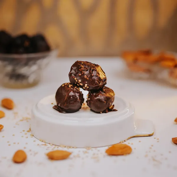 Quinoa_Chocolate_Dates_100g_-_Pack_of_2