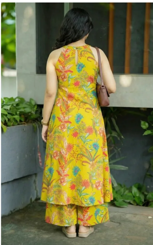 Yellow_Floral_Print_Sleeveless_Kurta_Set_for_Women