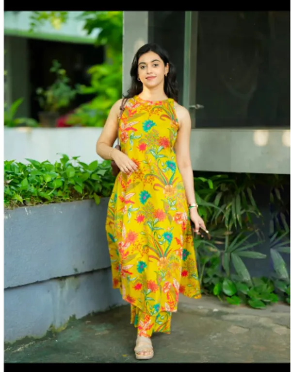 Yellow_Floral_Print_Sleeveless_Kurta_Set_for_Women