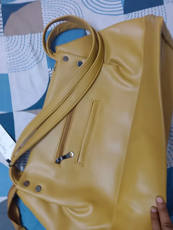 Yellow_Faux_Leather_Tote_Handbag_for_Women
