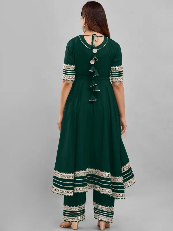 Green_Rayon_Straight_Kurta_Pant_Set_For_Women
