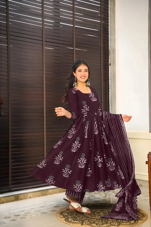 Maroon_Rayon_Flared_Anarkali_Kurta_Set_For_Women
