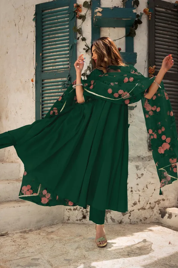 Green_Rayon_Flared_Anarkali_Suit_Set_For_Women