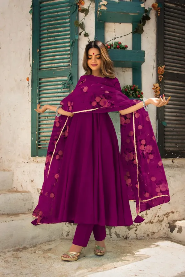 Magenta_Rayon_Flared_Anarkali_Dress_For_Women