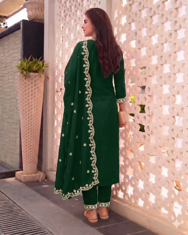 Green_Rayon_Straight_Kurta_Set_For_Women