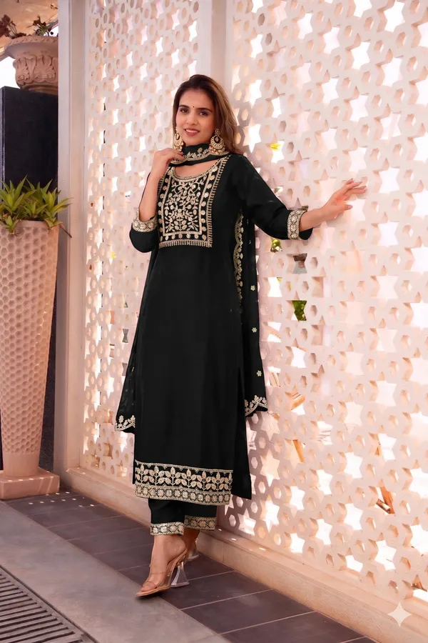Black_Rayon_Straight_Kurta_Set_With_Dupatta_For_Women