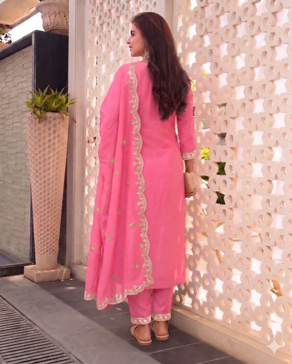 Pink_Rayon_Straight_Kurta_Set_With_Dupatta_For_Women