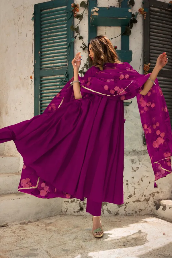 Magenta_Rayon_Flared_Anarkali_Dress_For_Women