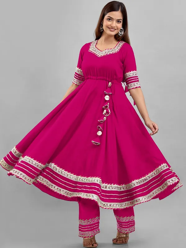 Magenta_Rayon_Flared_Anarkali_Suit_Set_For_Women