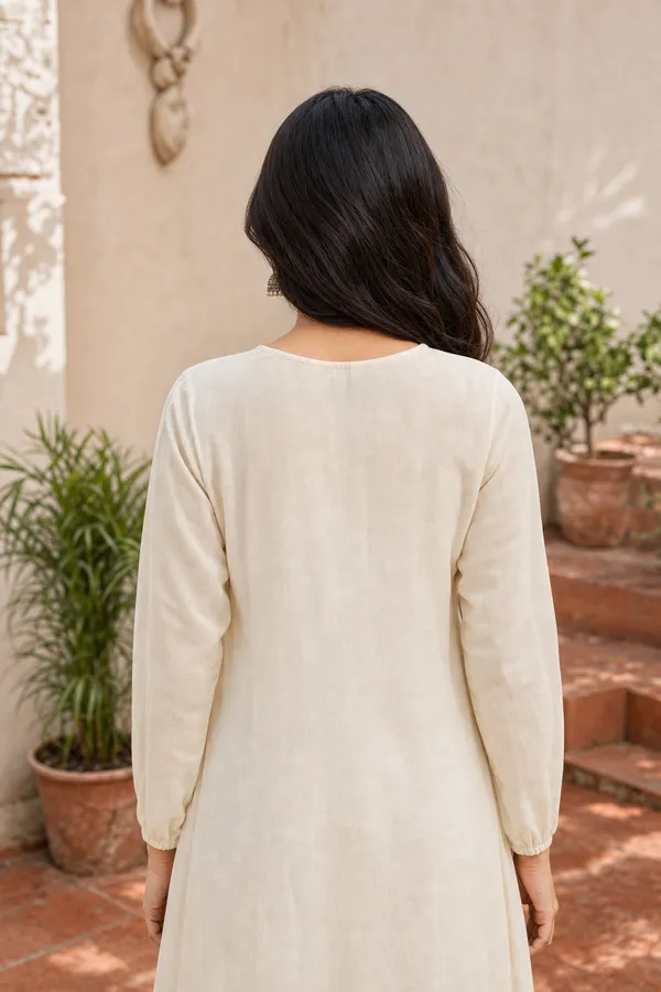 Cream_Chinon_Flared_Anarkali_Kurta_For_Women