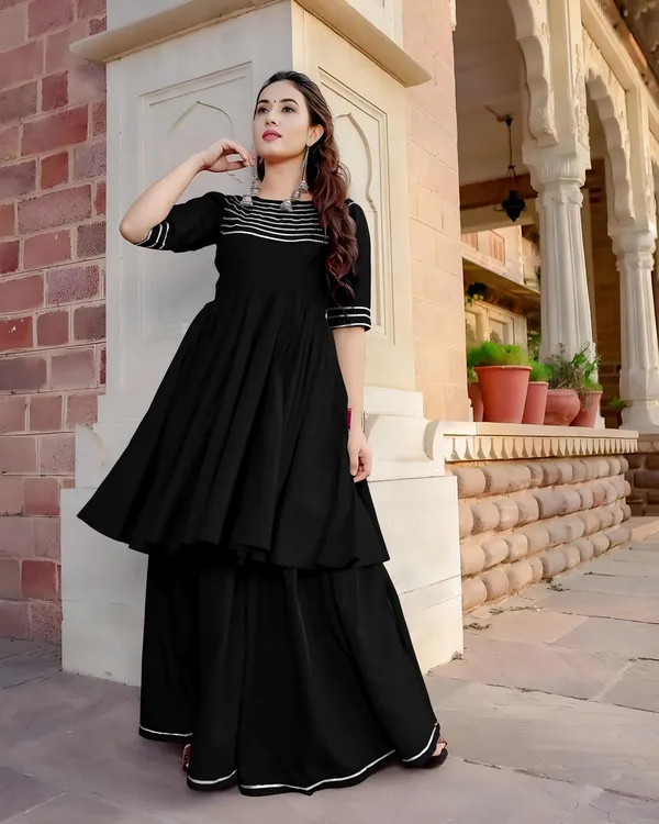 Black_Rayon_Flared_Striped_Anarkali_Kurta_Set_For_Women