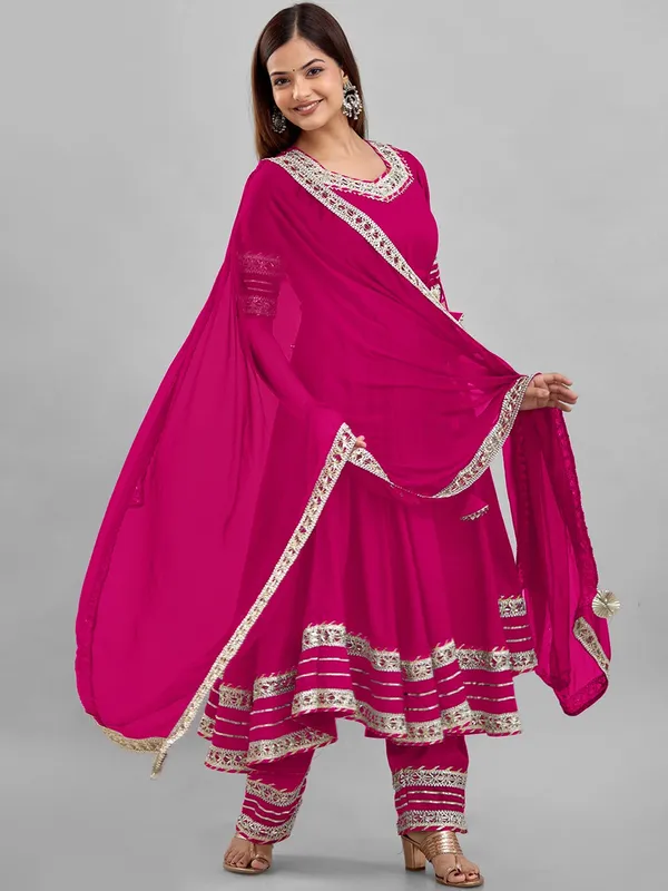Magenta_Rayon_Flared_Anarkali_Suit_Set_For_Women